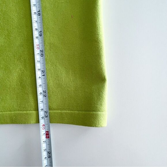 Liz Claiborne Silk Knit Green Top V-Neck Short Sleeved Button Up Women's M NWT - Picture 5 of 8